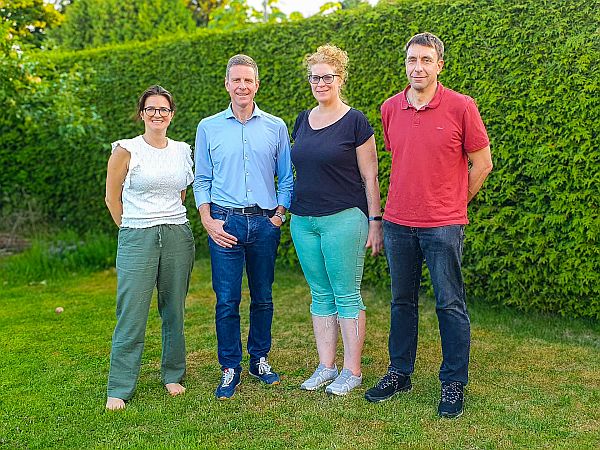 Gesamter
                                                      Vorstand